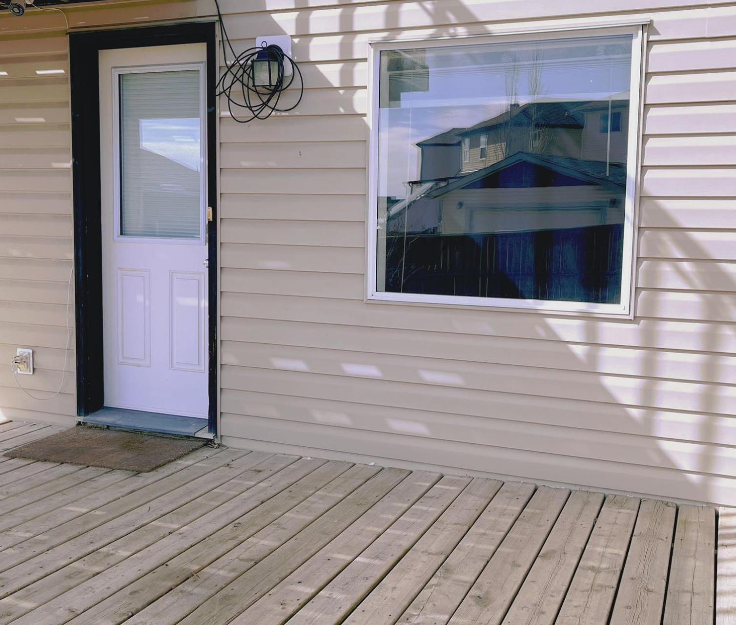 Mountain Gorgeous Single House Close Airport & Free Parking Homestay Calgary